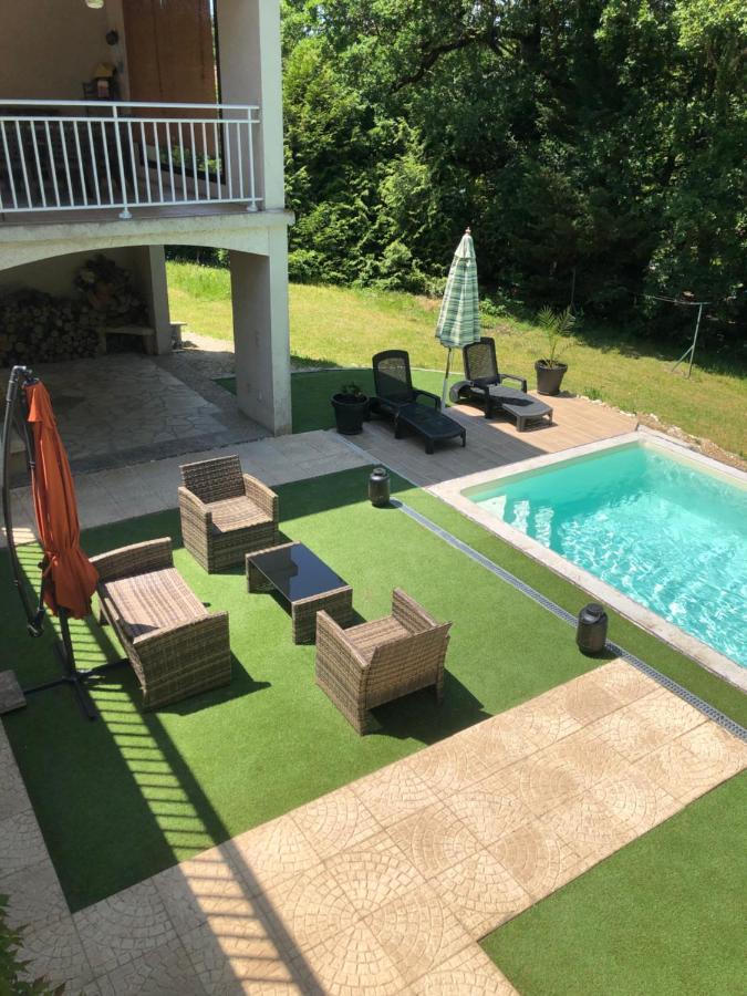 Charmant Petit Gite Au Milieu De La Verdure Coulounieix-Chamiers Exterior foto